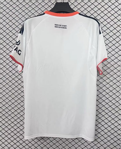 2526 Frankfurt Away