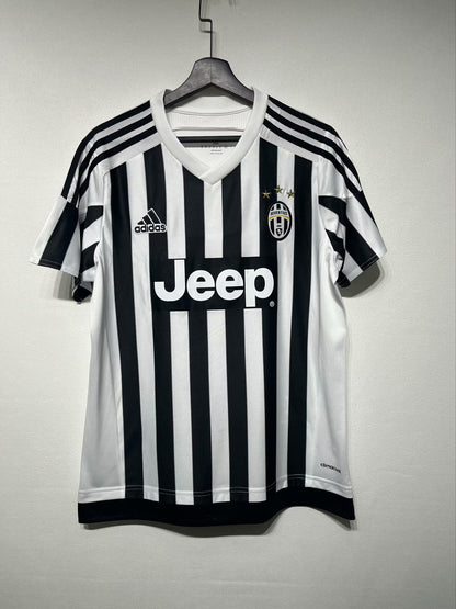 15/16 Juventus Home
