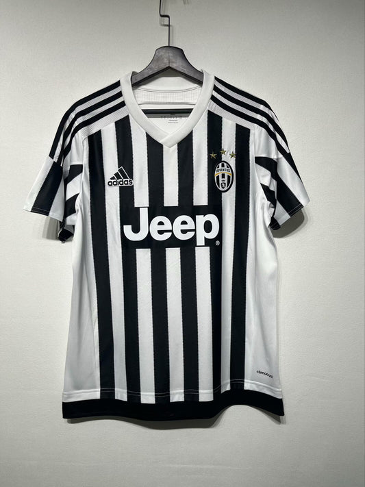 15/16 Juventus Home