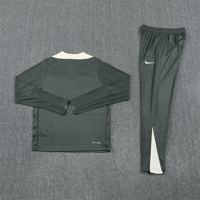 Chelsea Tracksuit 24/25