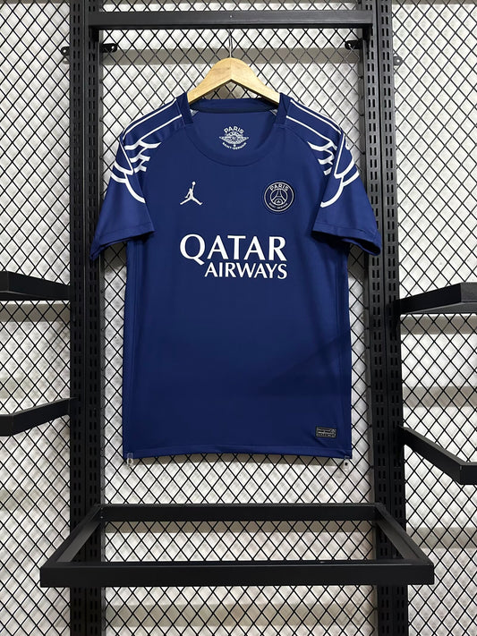 24/25 Paris Fourth away