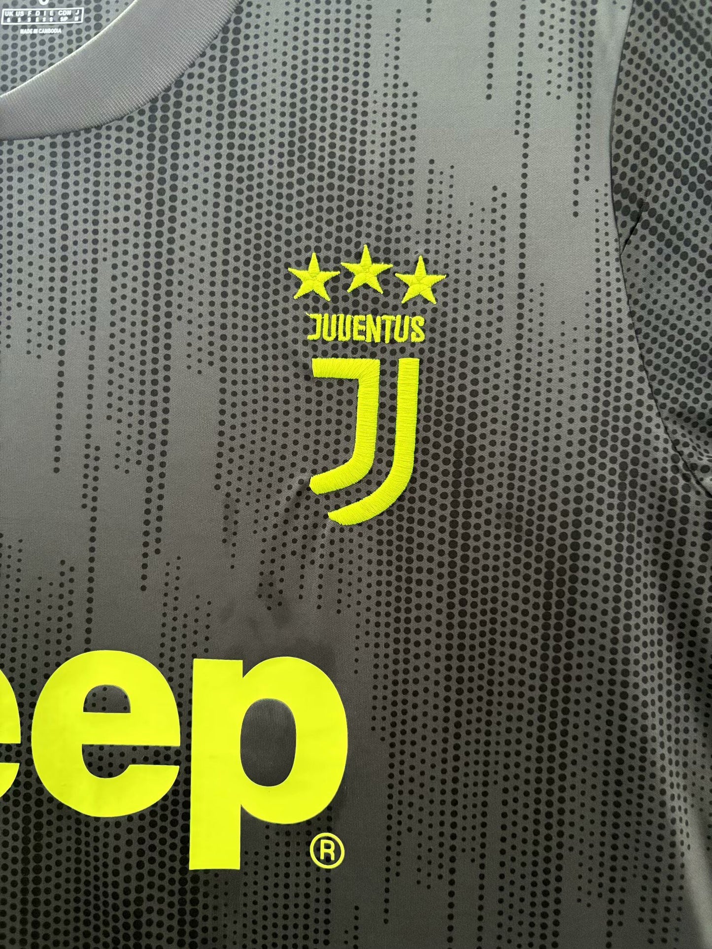 18/19 Juventus third