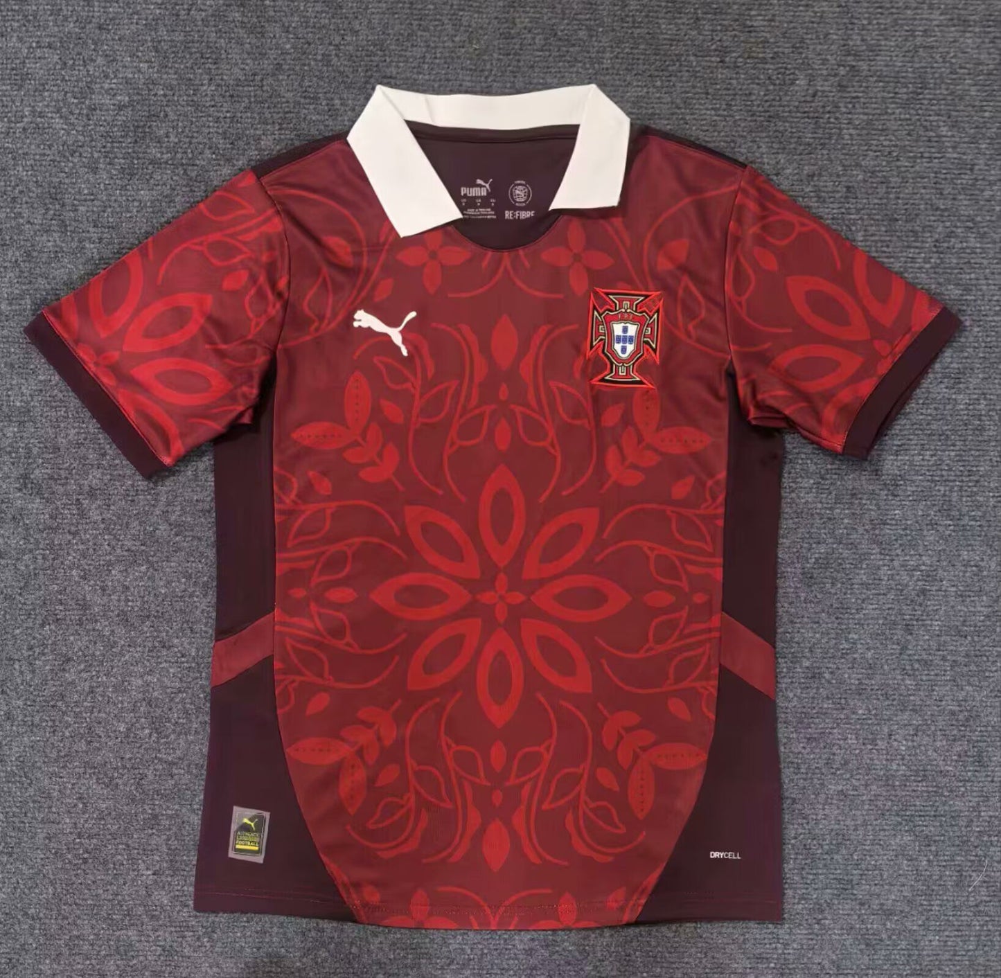 25/26 Portuguese Concept
