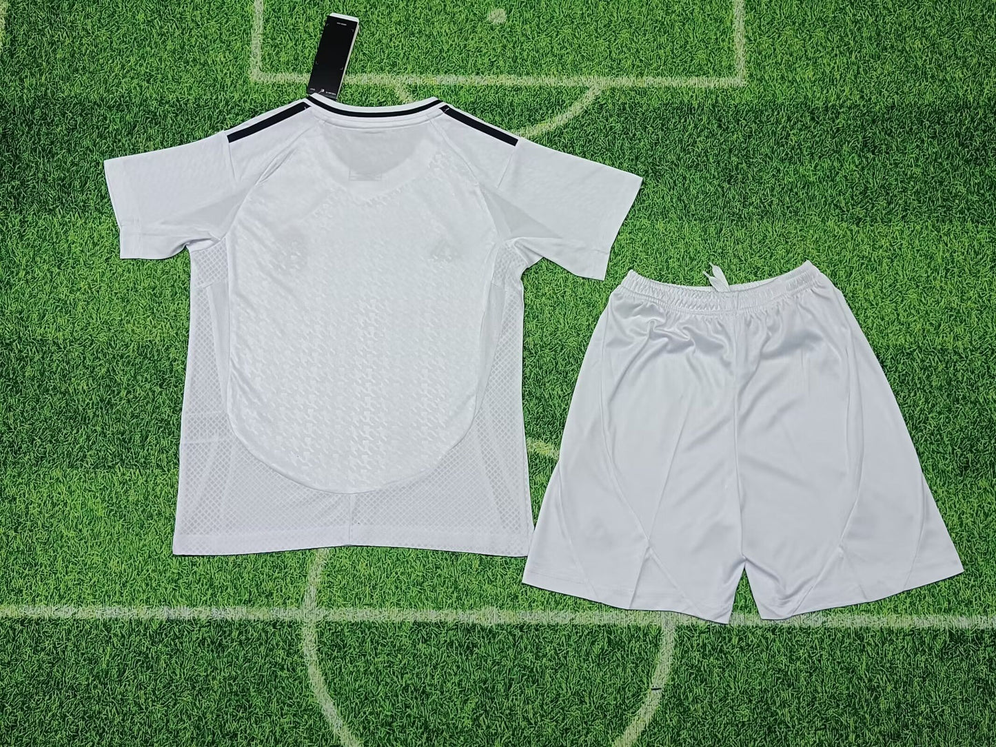 2024/25 Real Madrid Kids Kits